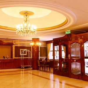 Hotel Astor